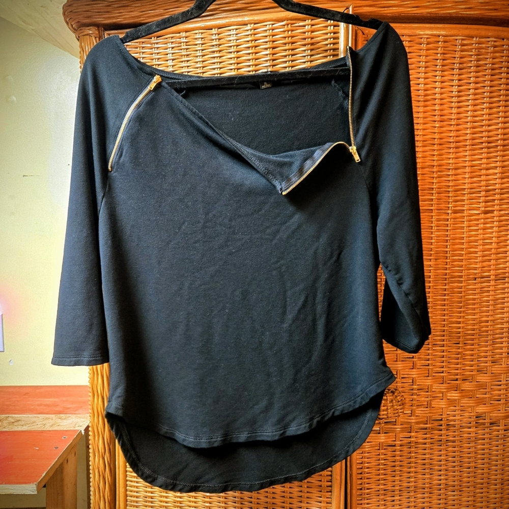 Poetic Justice Women's Classic Black Tunic With Gold Zippers